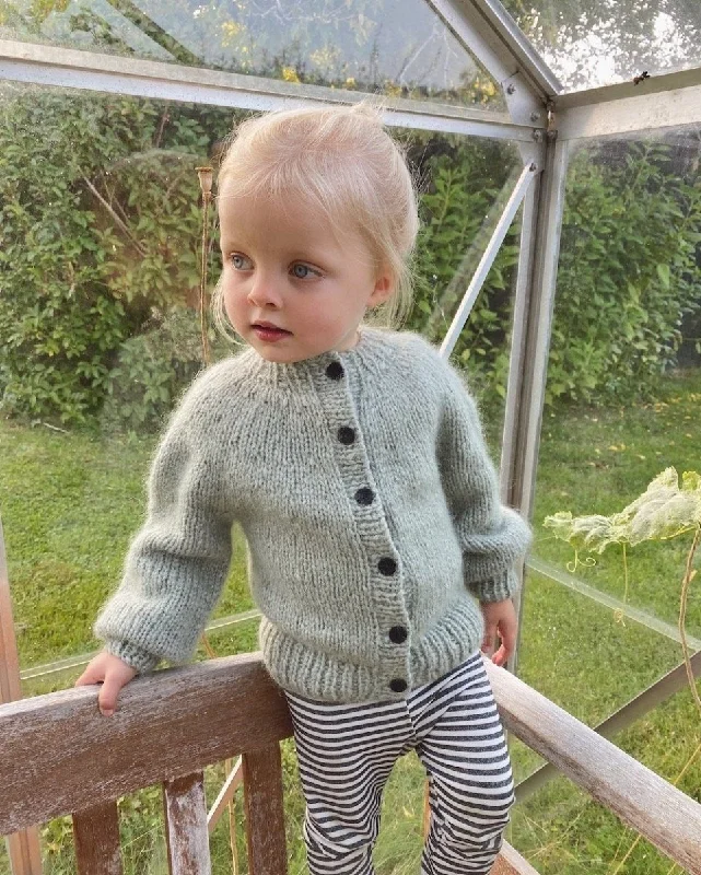 Novice Cardigan Chunky for kids by PetiteKnit, No 1 + Silk mohair yarn kit (ex pattern)